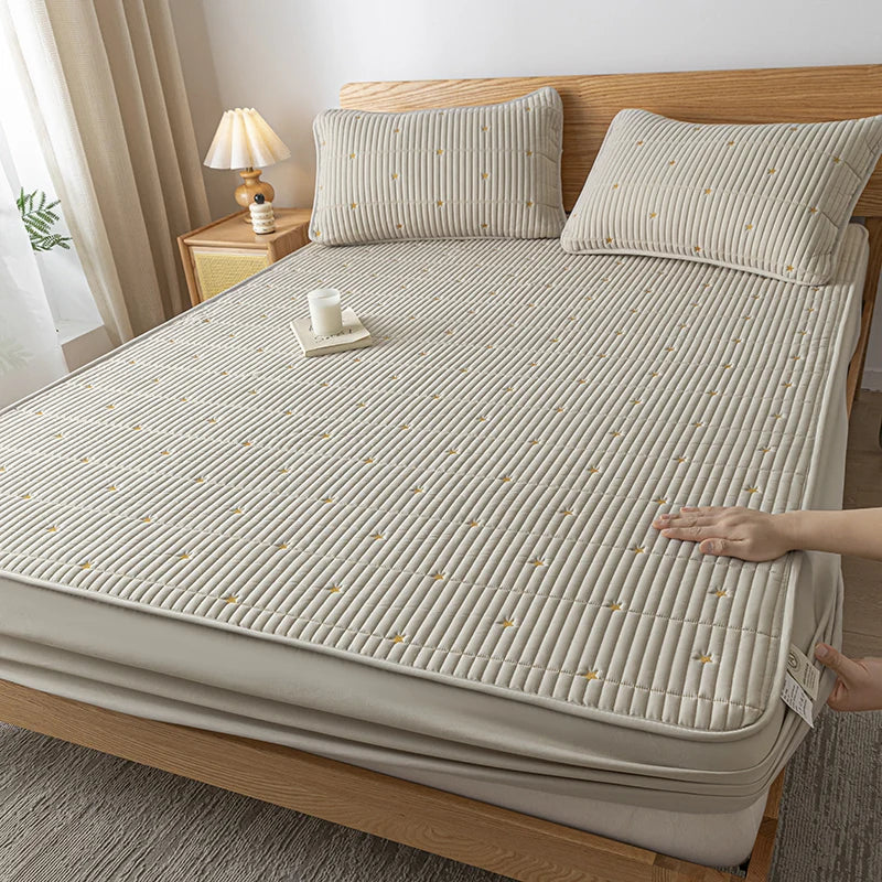 Ultrasonic Waterproof Embroidered Mattress Protector –  Elastic Band & Deep Pocket Design