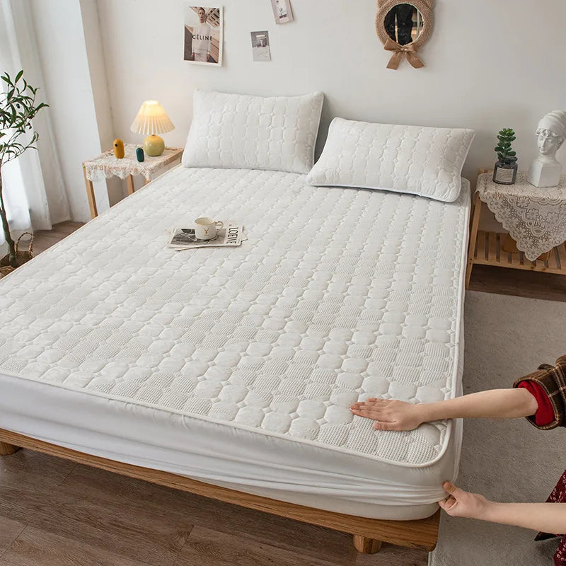 Ultrasonic Waterproof Embroidered Mattress Protector –  Elastic Band & Deep Pocket Design