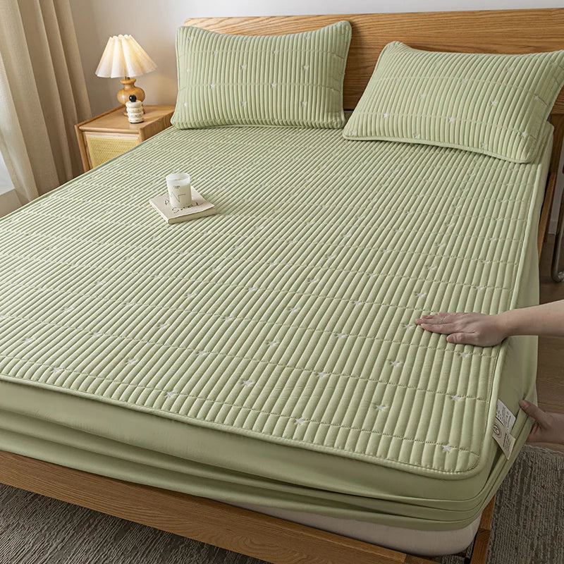 Ultrasonic Waterproof Embroidered Mattress Protector –  Elastic Band & Deep Pocket Design